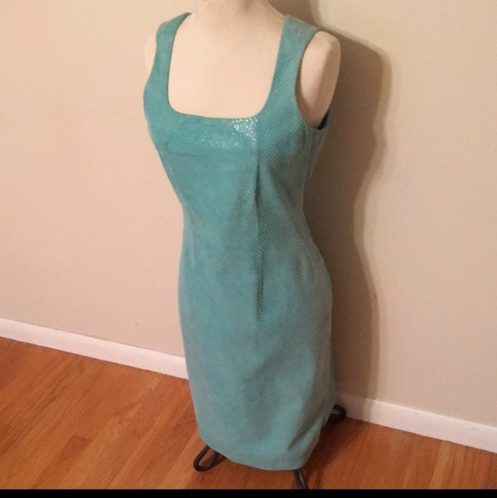 Dress - Picture 3 of 9